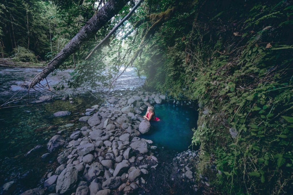 The Perfect Oregon Road Trip - Deer Creek Bigelow Hot Springs
