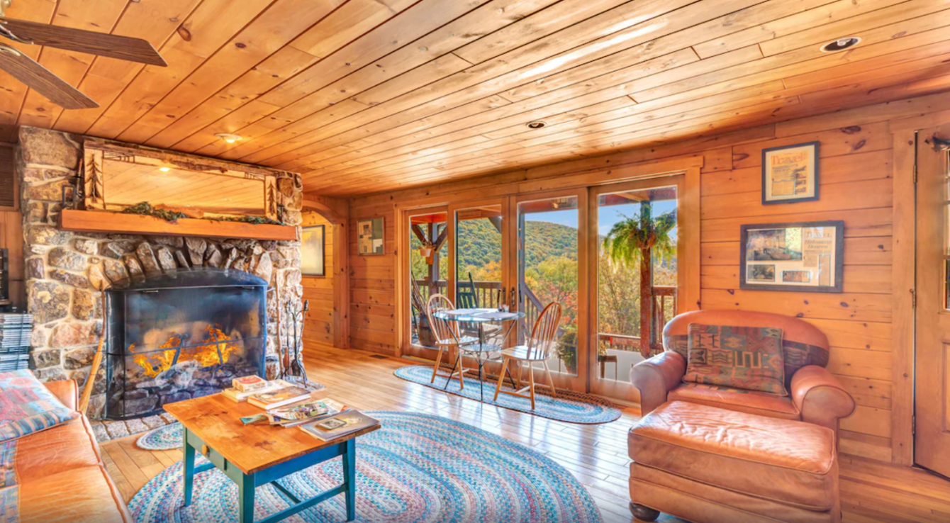 17 Best Romantic Getaways in West Virginia with Hot Tubs Jenn Explores