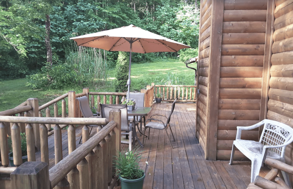 The BEST Romantic Getaways in Indiana with Hot Tubs