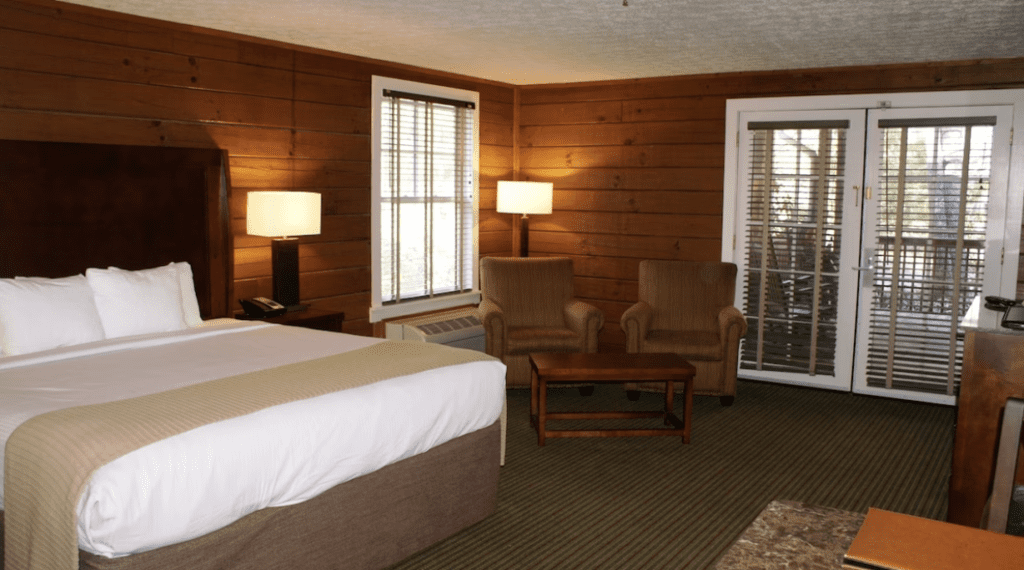 7 Romantic Mountain Getaways in the US for Adventurous Couples